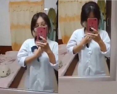 Nữ sinh bị bạn móc lồn cầu thang